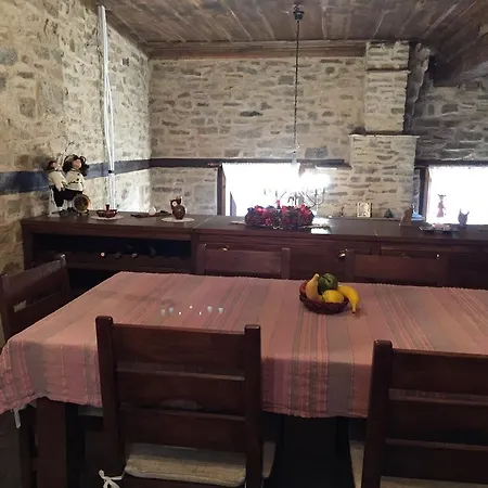 Konukevi Lazovata House