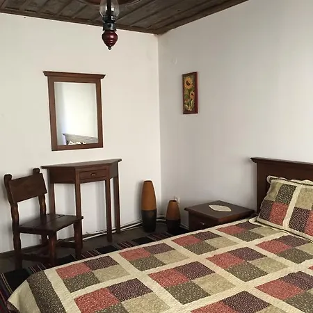 Lazovata House