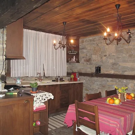 Lazovata House
