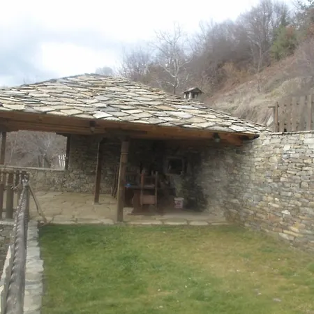 Lazovata House